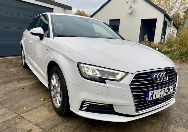 Audi A3 cena 68900 przebieg: 64500, rok produkcji 2016 z Włocławek małe 211